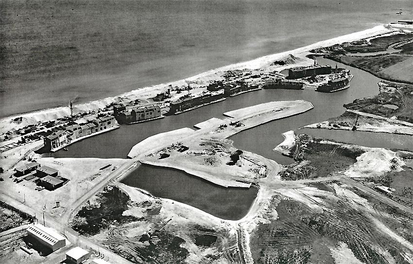 vue aerienne des travaux de PORT GRIMAUD