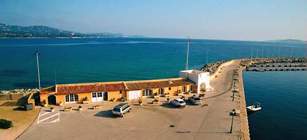 capitainerie port grimaud