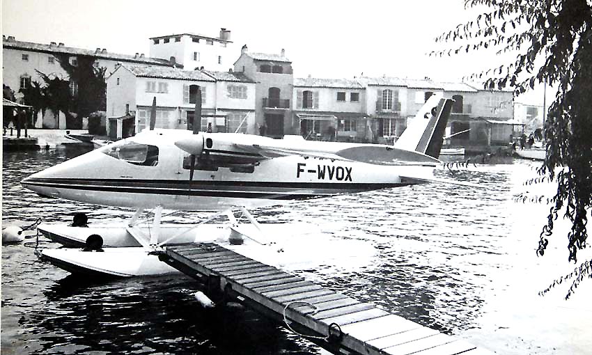 un hydravion a PORT GRIMAUD