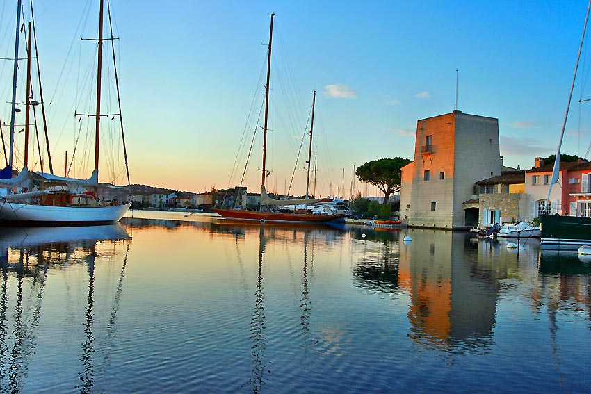 Matin calme a Port Grimaud